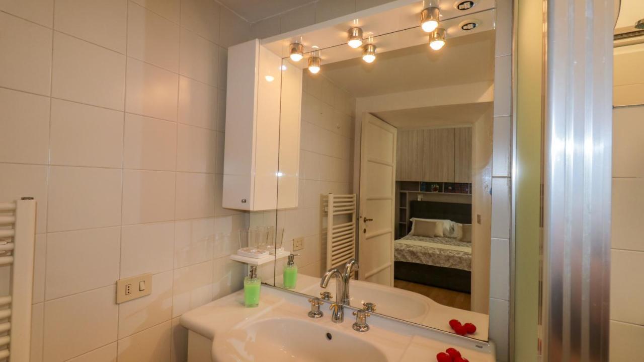 Appartement Sole, Terrazza, Centro Citta E Wi-Fi Veloce! à Gênes Extérieur photo