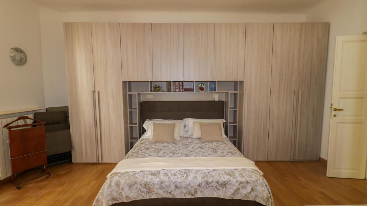 Appartement Sole, Terrazza, Centro Citta E Wi-Fi Veloce! à Gênes Extérieur photo