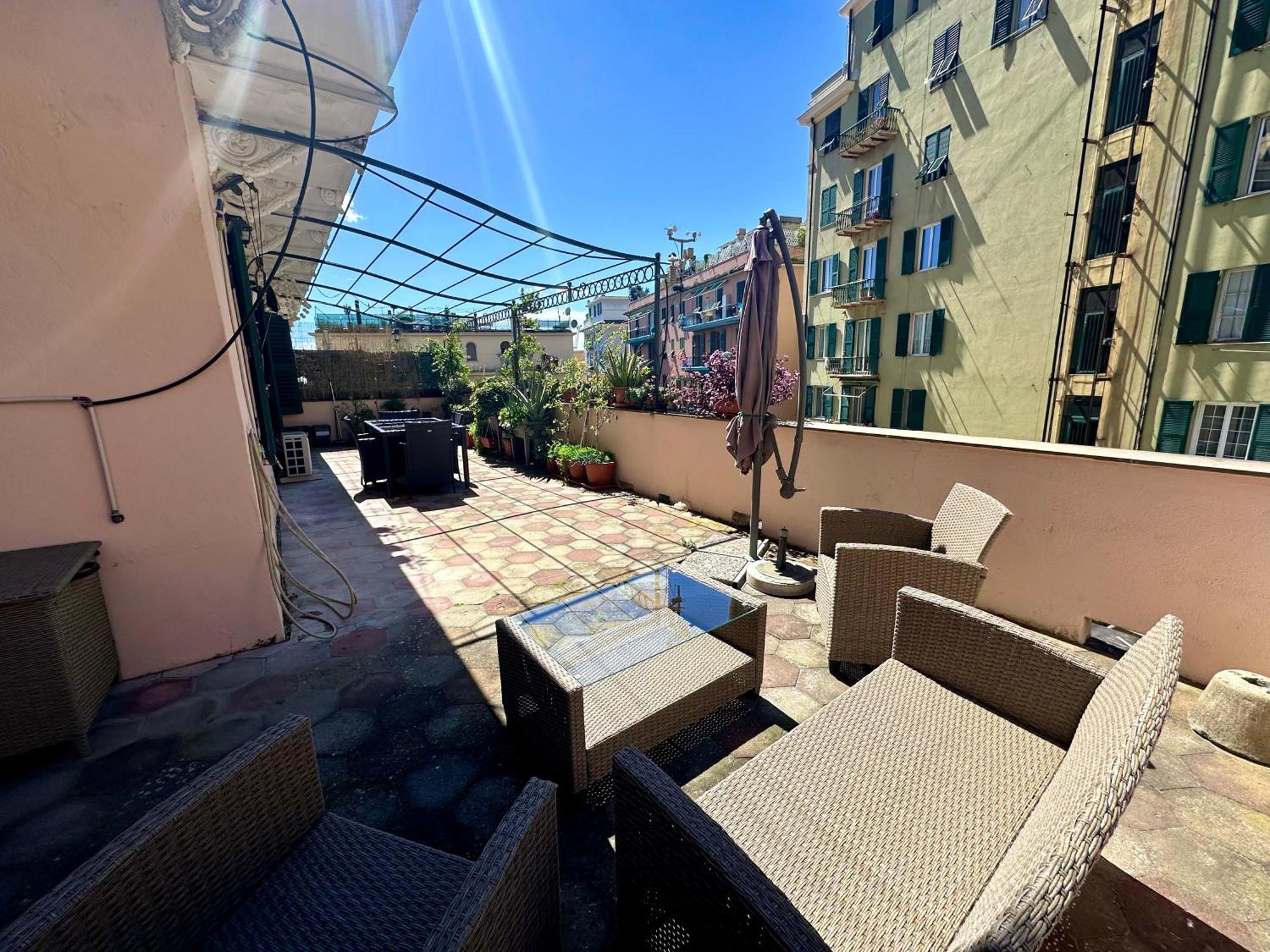 Appartement Sole, Terrazza, Centro Citta E Wi-Fi Veloce! à Gênes Extérieur photo